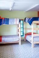 Hostal Valle Mistral - Hostel