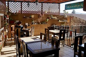 Hostal Valle Mistral - Hostel