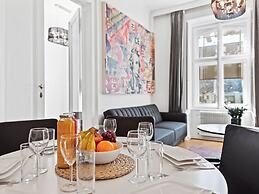 SKY9 Apartments City Center