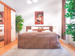 SKY9 Apartments City Center