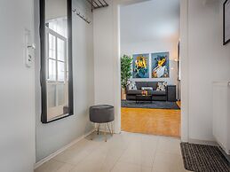 SKY9 Apartments City Center