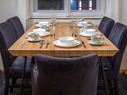 SKY9 Apartments City Center