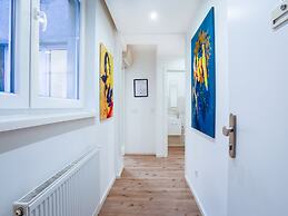 SKY9 Apartments City Center