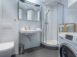 SKY9 Apartments City Center