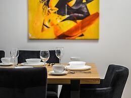 SKY9 Apartments City Center