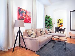 SKY9 Apartments City Center