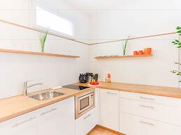 SKY9 Apartments City Center