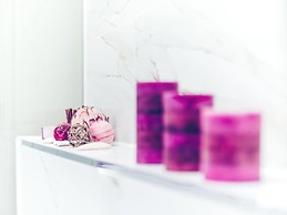 SKY9 Apartments City Center