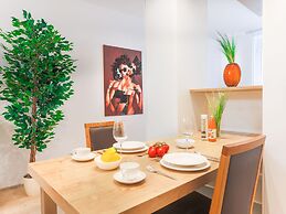 SKY9 Apartments City Center