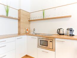 SKY9 Apartments City Center