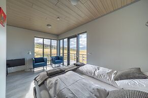 Dis Cottages