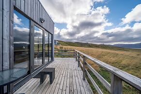 Dis Cottages