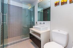 Vibrant Viaduct Harbour