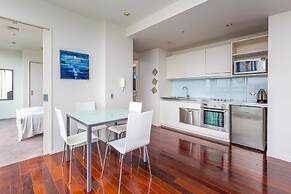 Vibrant Viaduct Harbour