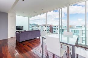 Vibrant Viaduct Harbour