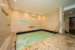 Vibrant Viaduct Harbour