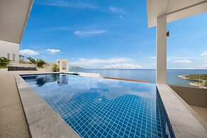 Beach View Villa