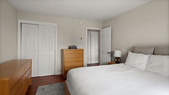 41 Summit Condo Near Mountain Shuttle by RedAwning