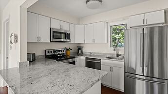 41 Summit Condo Near Mountain Shuttle by RedAwning