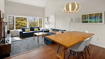 41 Summit Condo Near Mountain Shuttle by RedAwning