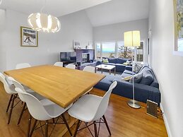 41 Summit Condo Near Mountain Shuttle by RedAwning