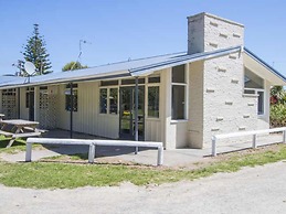 Mahia Beach Motel and Holiday Park