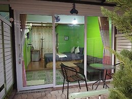 Thong Hug House Resort