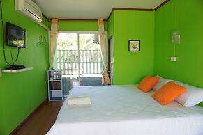 Thong Hug House Resort