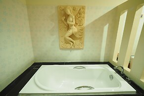 Amorn Sukhothai Hotel