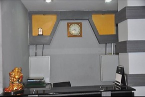 Hotel Rajdhani Plaza