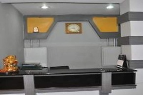 Hotel Rajdhani Plaza