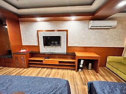 Hotel Platinum Palace