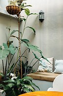 Joli Guesthouse