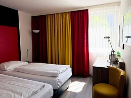 Hotel Senator