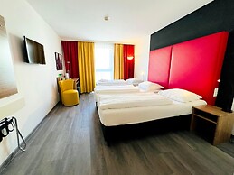 Hotel Senator