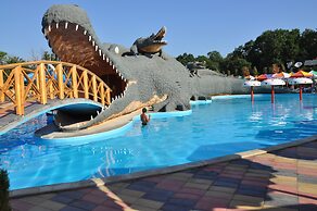 Atlant Holiday Village