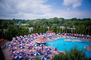 Atlant Holiday Village