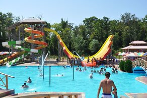 Atlant Holiday Village