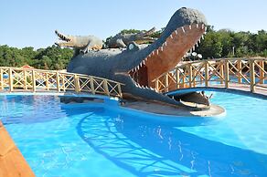 Atlant Holiday Village