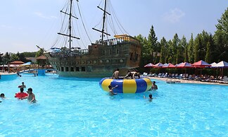 Atlant Holiday Village