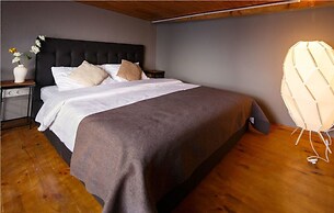 Mezzanine Hotel