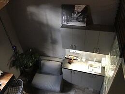 Mezzanine Hotel