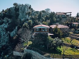 Yediburunlar Lighthouse Boutique Hotel & Restaurant