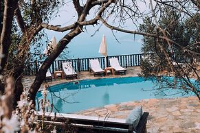 Yediburunlar Lighthouse Boutique Hotel & Restaurant