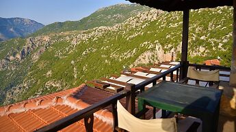 Yediburunlar Lighthouse Boutique Hotel & Restaurant