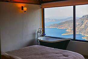 Yediburunlar Lighthouse Boutique Hotel & Restaurant