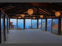 Yediburunlar Lighthouse Boutique Hotel & Restaurant