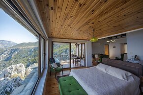 Yediburunlar Lighthouse Boutique Hotel & Restaurant