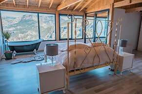 Yediburunlar Lighthouse Boutique Hotel & Restaurant