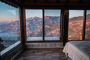 Yediburunlar Lighthouse Boutique Hotel & Restaurant